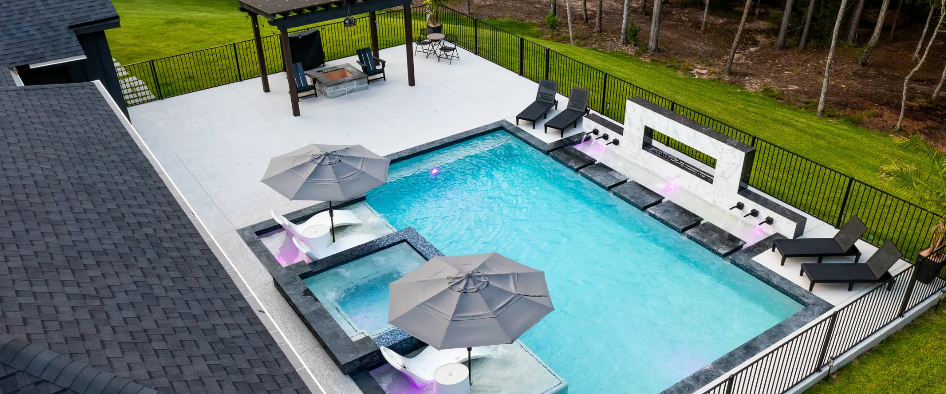 Design a Custom Pool That Matches Your Home Architecture